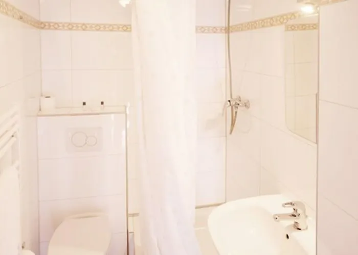 Barcelona Bed & Breakfast Dusseldorf