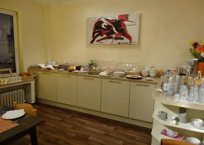 Barcelona Bed & Breakfast Hotel Dusseldorf